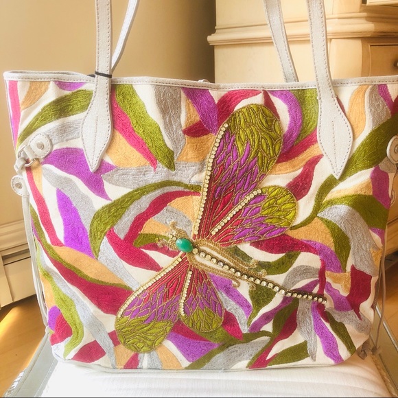 Donald J. Pliner Handbags - NWT Donald Pliner Silver Metallic Leather Tote